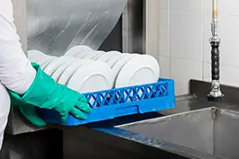 Spüldienst für Hotelküchen in Steffenberg